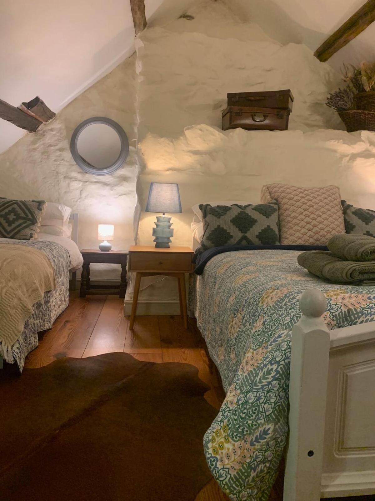 Tyn Y Simdde - Secluded Mountain Stay - Stunning Views Of Eryri Dolgellau Eksteriør bilde